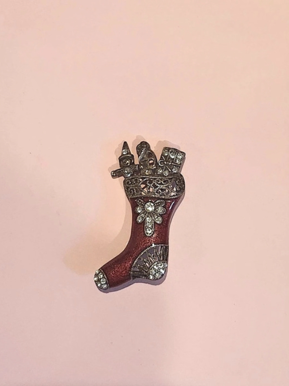 Red & Gold Stocking Brooch Like New